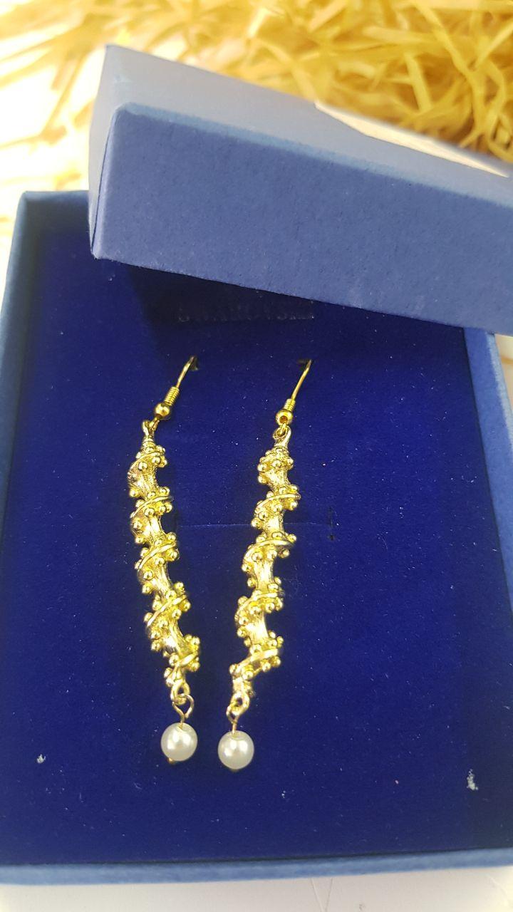 საყურე