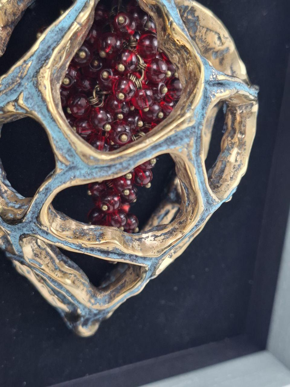 წითელი მტევნის ჩარჩო, ხედი 1